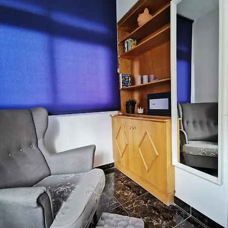 Best Location Near Beach & Lagomartianez Wifi Enjoy It !!! *