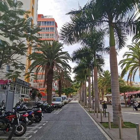 Best Location Near Beach & Lagomartianez Wifi Enjoy It !!! * Puerto de la Cruz (Tenerife)