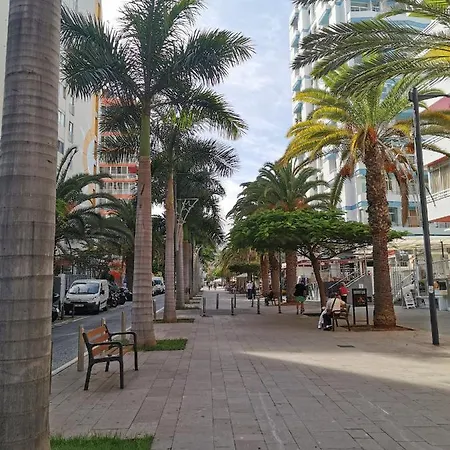 Apartment Best Location Near Beach & Lagomartianez Wifi Enjoy It !!! Puerto de la Cruz (Tenerife)